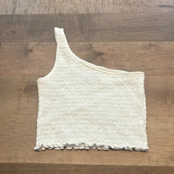 Hollister White One-Shoulder Cropped Top - Picture 2 of 4